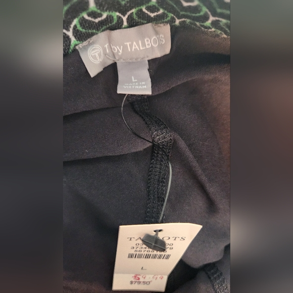 Women's Talbots Green, Black And White Design Skort, Size Large - Picture 2 of 9